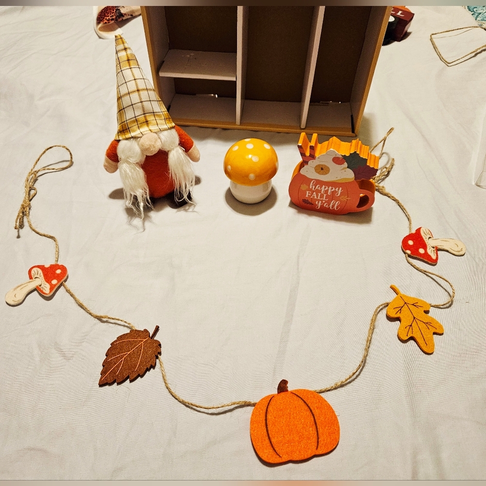 Festive Fall 6pc Decor Set - Picture 11 of 13